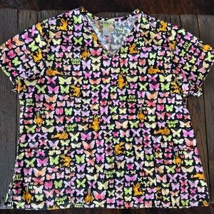 Scooby-Doo Butterfly Print Scrub Top Size 2X Sunny Day Medical Nurse Shirt